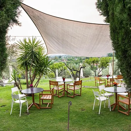 Ξενοδοχείο Monaci Delle Terre Nere 5*