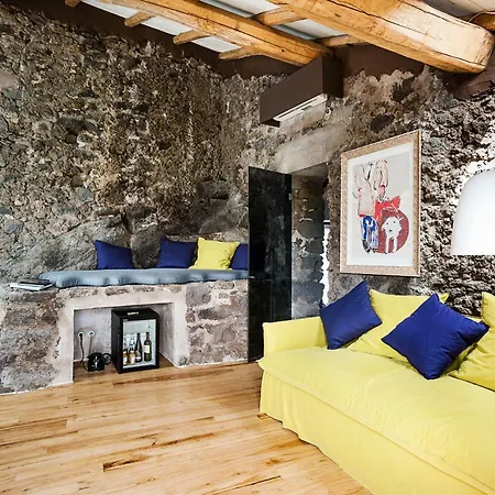 Ξενοδοχείο Monaci Delle Terre Nere 5*