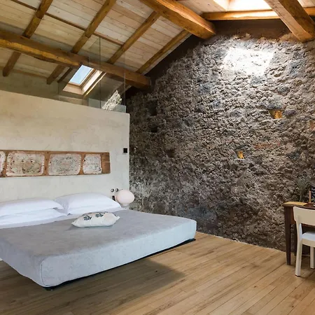 Ξενοδοχείο Monaci Delle Terre Nere 5*