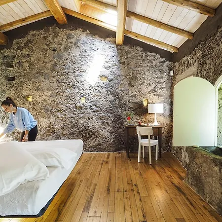 Ξενοδοχείο Monaci Delle Terre Nere 5*