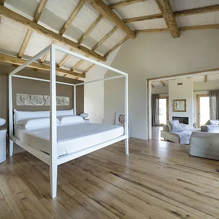 Monaci Delle Terre Nere Ξενοδοχείο 5*