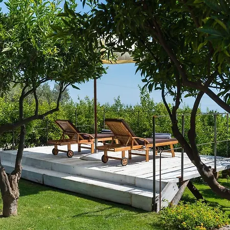 Monaci Delle Terre Nere Ξενοδοχείο 5*