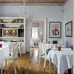 Monaci Delle Terre Nere Hotel 5*