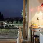 Monaci Delle Terre Nere 5*