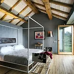 Monaci Delle Terre Nere Hotel