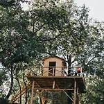 Hotel Monaci Delle Terre Nere 5*