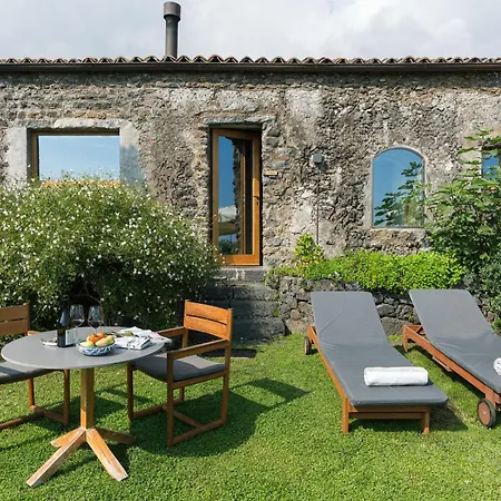 Monaci Delle Terre Nere Цафферана-Этнея