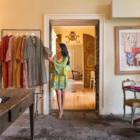 Monaci Delle Terre Nere Отель