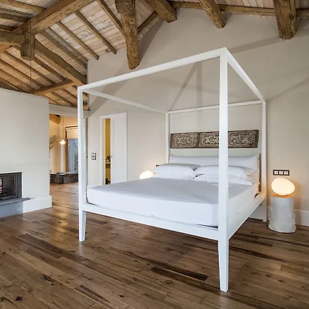 Szálloda Monaci Delle Terre Nere 5*