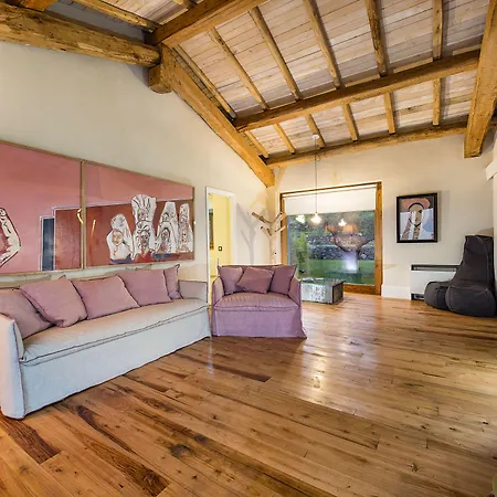 Monaci Delle Terre Nere Отель