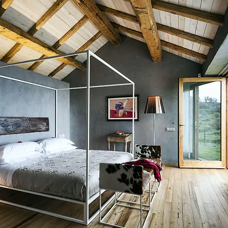 Monaci Delle Terre Nere Szálloda