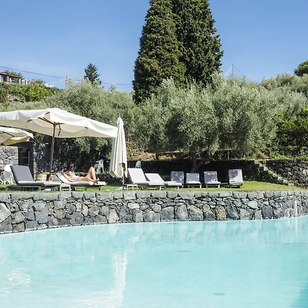 Szálloda Monaci Delle Terre Nere 5*