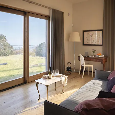 Monaci Delle Terre Nere Szálloda 5*