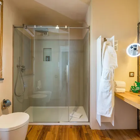 Monaci Delle Terre Nere Szálloda 5*