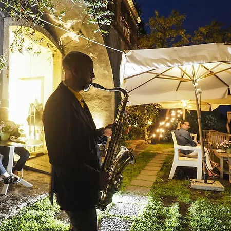 Monaci Delle Terre Nere Отель