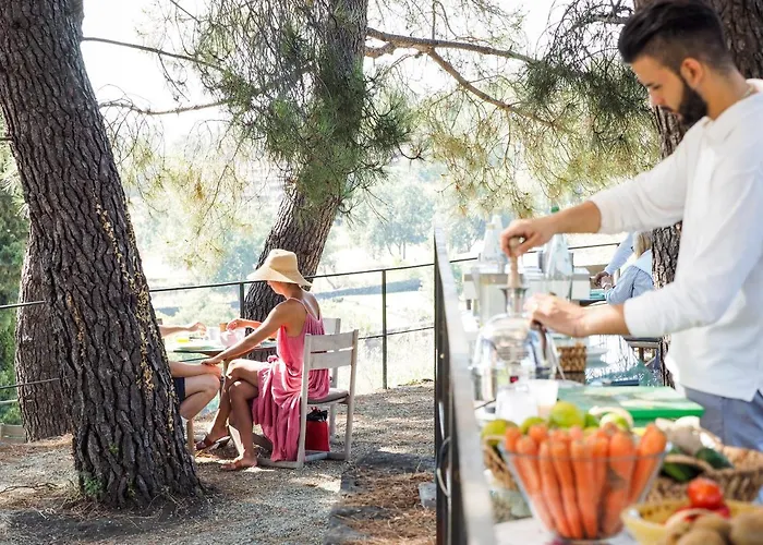 Hotel Monaci Delle Terre Nere